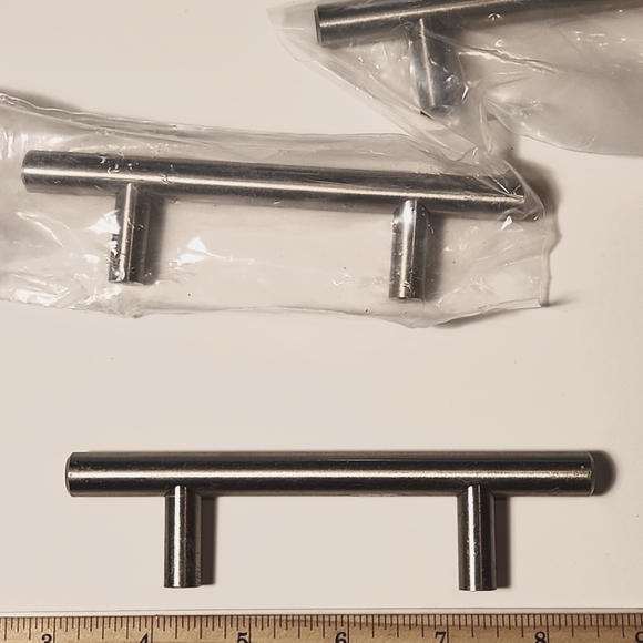 Modern 38 piece Stainless Steel drawer/cabinet tee bar pull set. - Picture 1 of 1